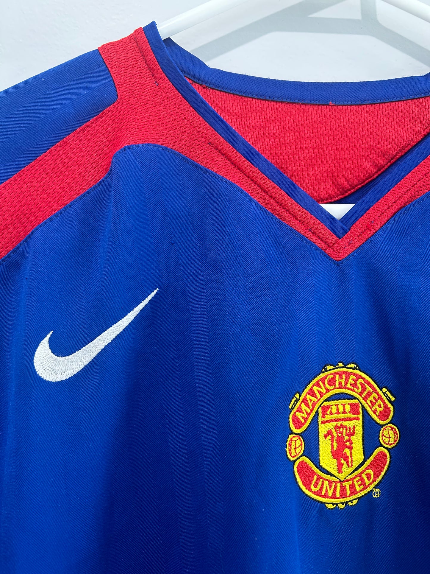 Manchester United 2005-06 Away L