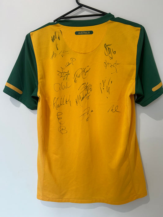 Australia Socceroos 2010-11 Home Signed L